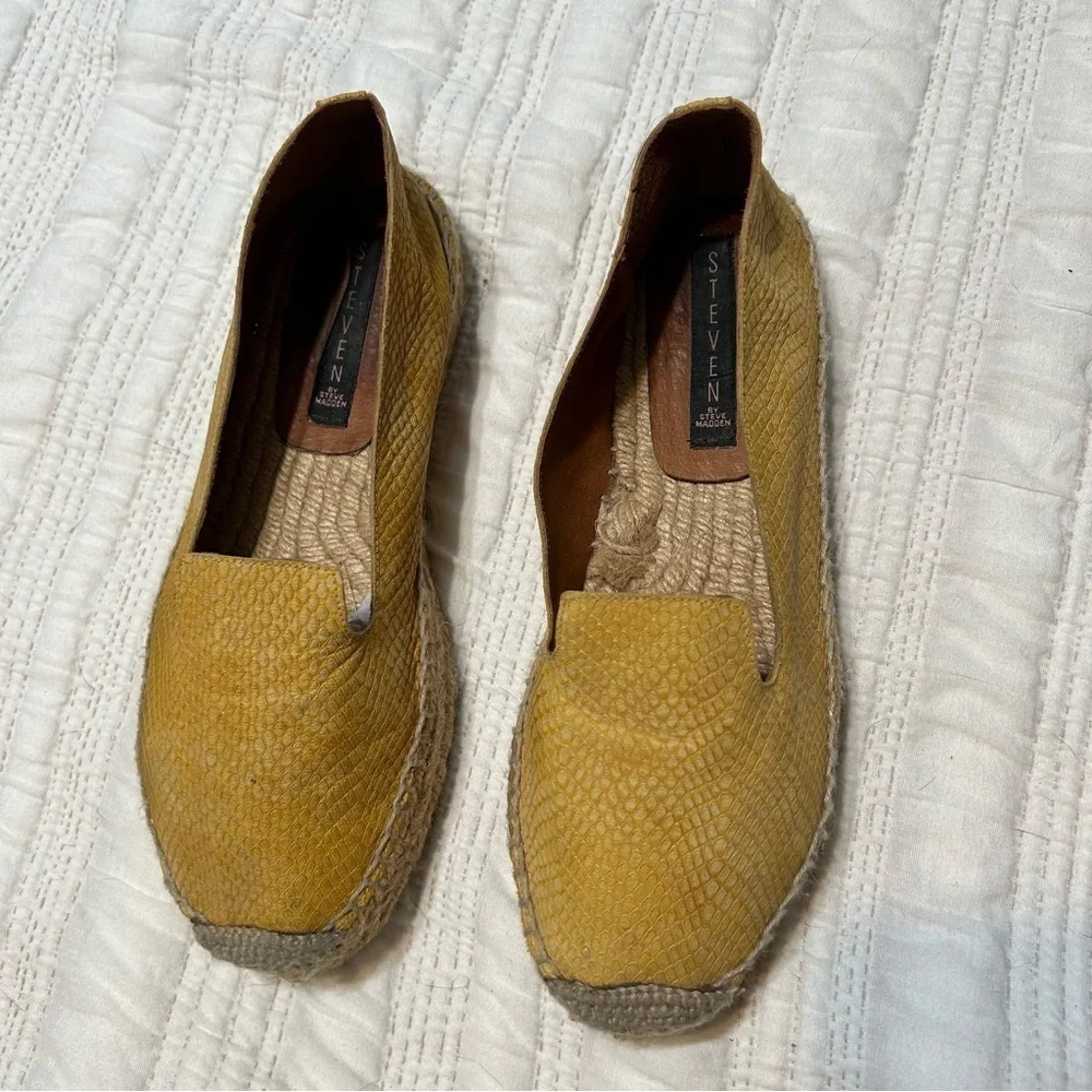Steven Yellow Leather Espadrille Flats Snake Skin Texture​​